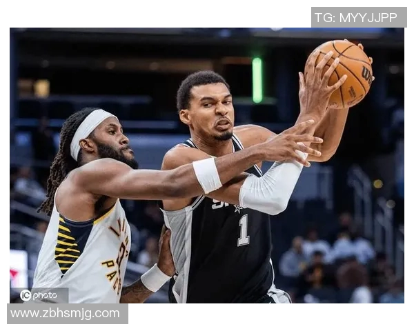 2013年马刺与步行者激战回顾：经典对决与精彩瞬间分析