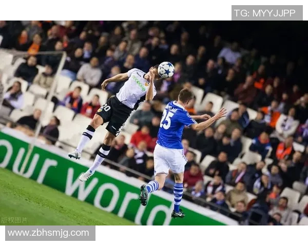 基尔与卡尔斯的激烈对决揭示足球战术与团队合作的重要性 基尔与卡尔斯的激烈对决揭示足球战术与团队合作的重要性