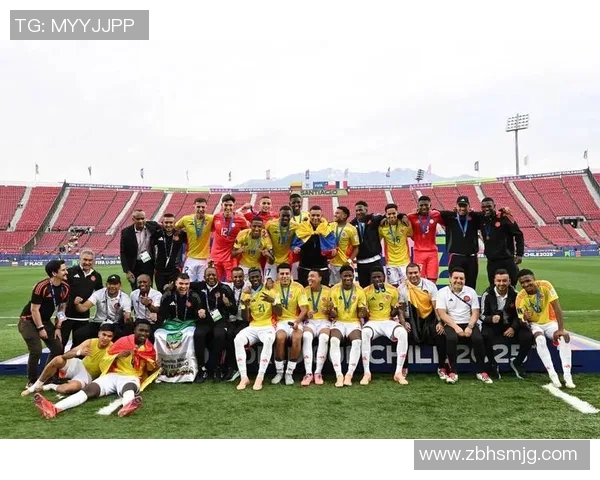 日本与哥伦比亚足球对决分析：战术球员表现及未来展望